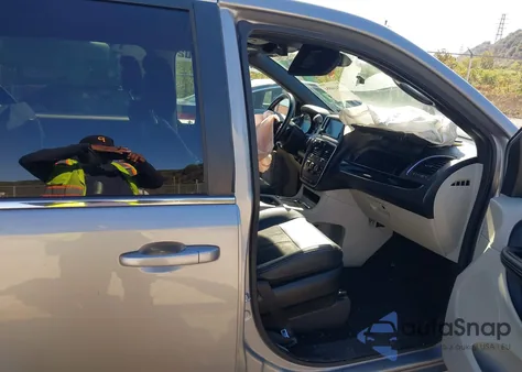 2019 Dodge Grand Caravan Sxt from USA, damaged, VIN 2C4RDGCG4KR542272